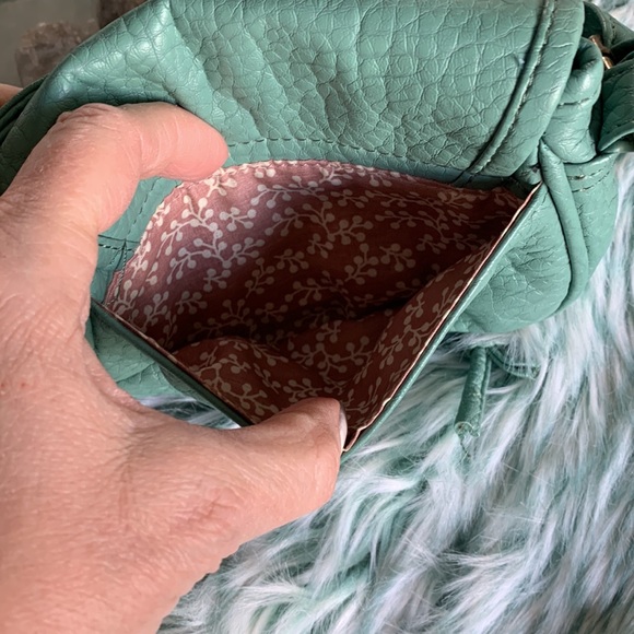 D-Fusion, Teal Shoulder Purse - Picture 13 of 15